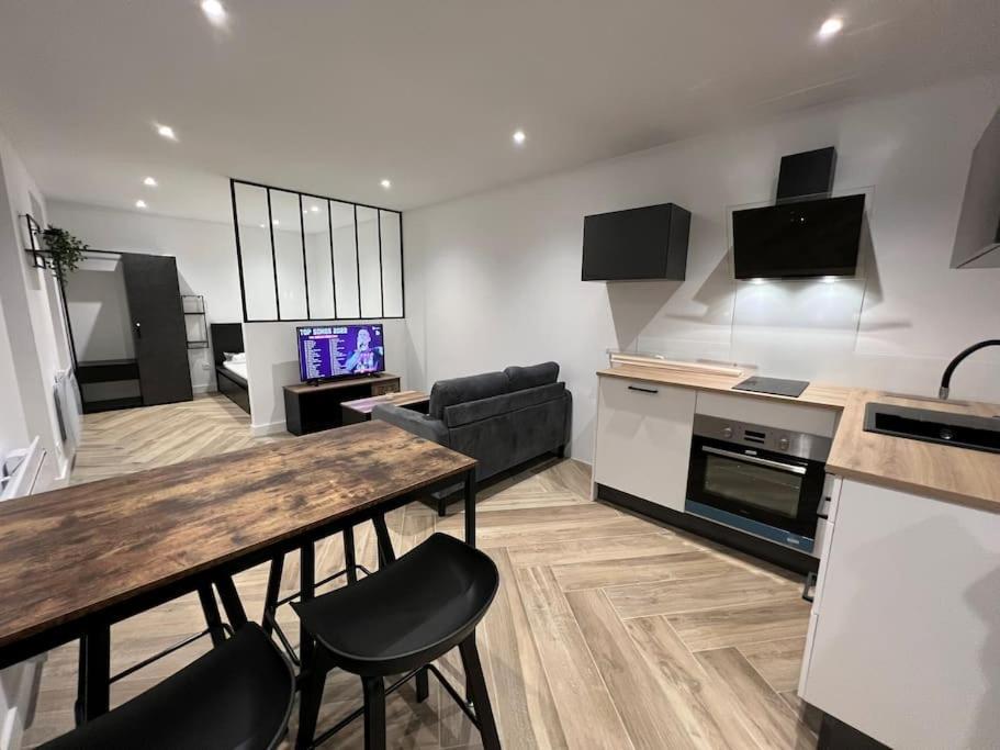 Le Superbe - Calme A - Parking Prive - Proche Transports Appartamento *